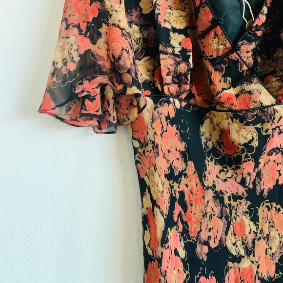 ECI New York floral dress - Picture 2 of 3